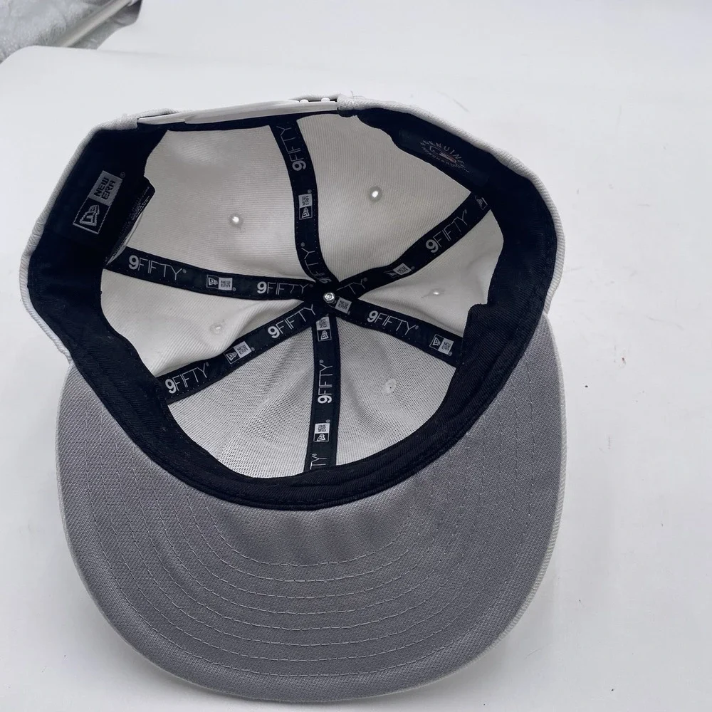 Toronto Blue Jays Hat Whiteout New Era 9Fifty‎ SnapBack White Flatbill Cleaned